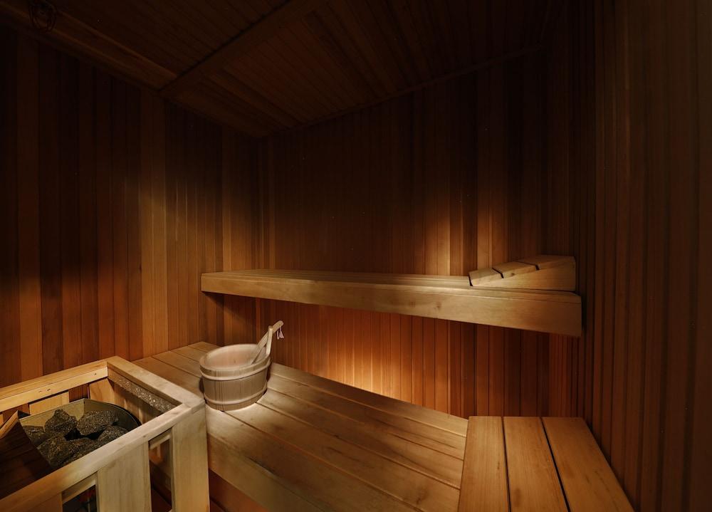 Hilton Tanger City Center Exterior photo A Finnish sauna